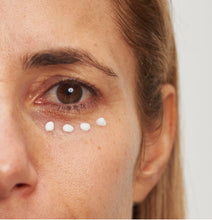 Cargar imagen en el visor de la galería, Retinol Eye Cream